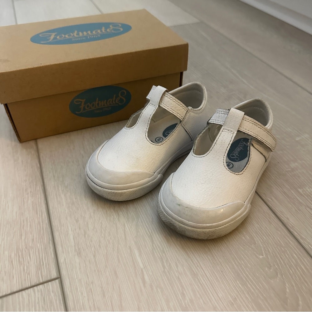 Footmates White Drew Mary Jane Toddler Sneakers Size 5